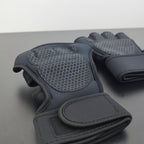 Under Armor Weightlifting Glove