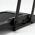 treadmill with an incline w 6111