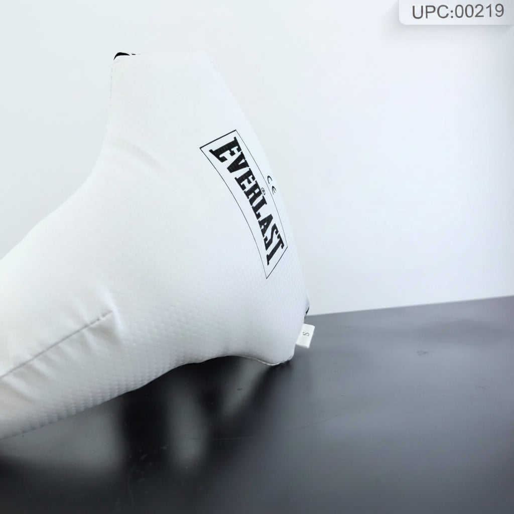 A white Everlast boxing pillow with 