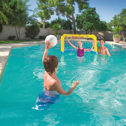 playing with a white ball in a swimming pool, water sac-or 