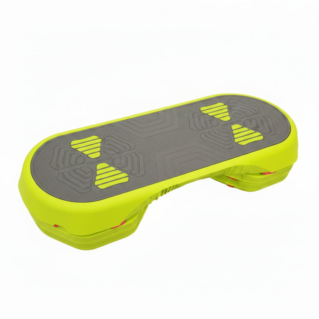  They also indicate optimal hand placement for push-ups. The mat also has smoother surfaces, which allow you to rotate your feet for certain exercises.